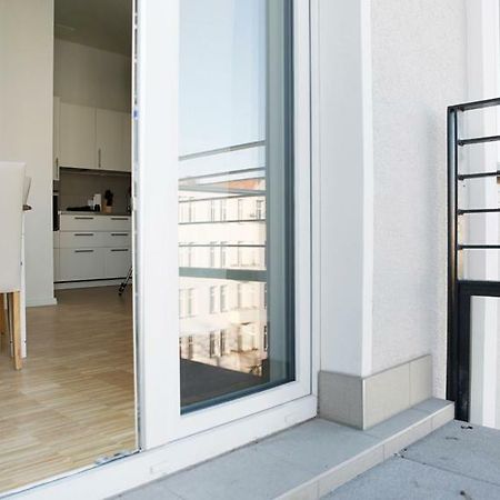 Sc 03 By Rockchair Apartments L Superhost Status L 2 Bedrooms Boxspringbeds Balcony Elevator - Cozy Family & Business Flair Welcomes You! Berlin Exterior photo